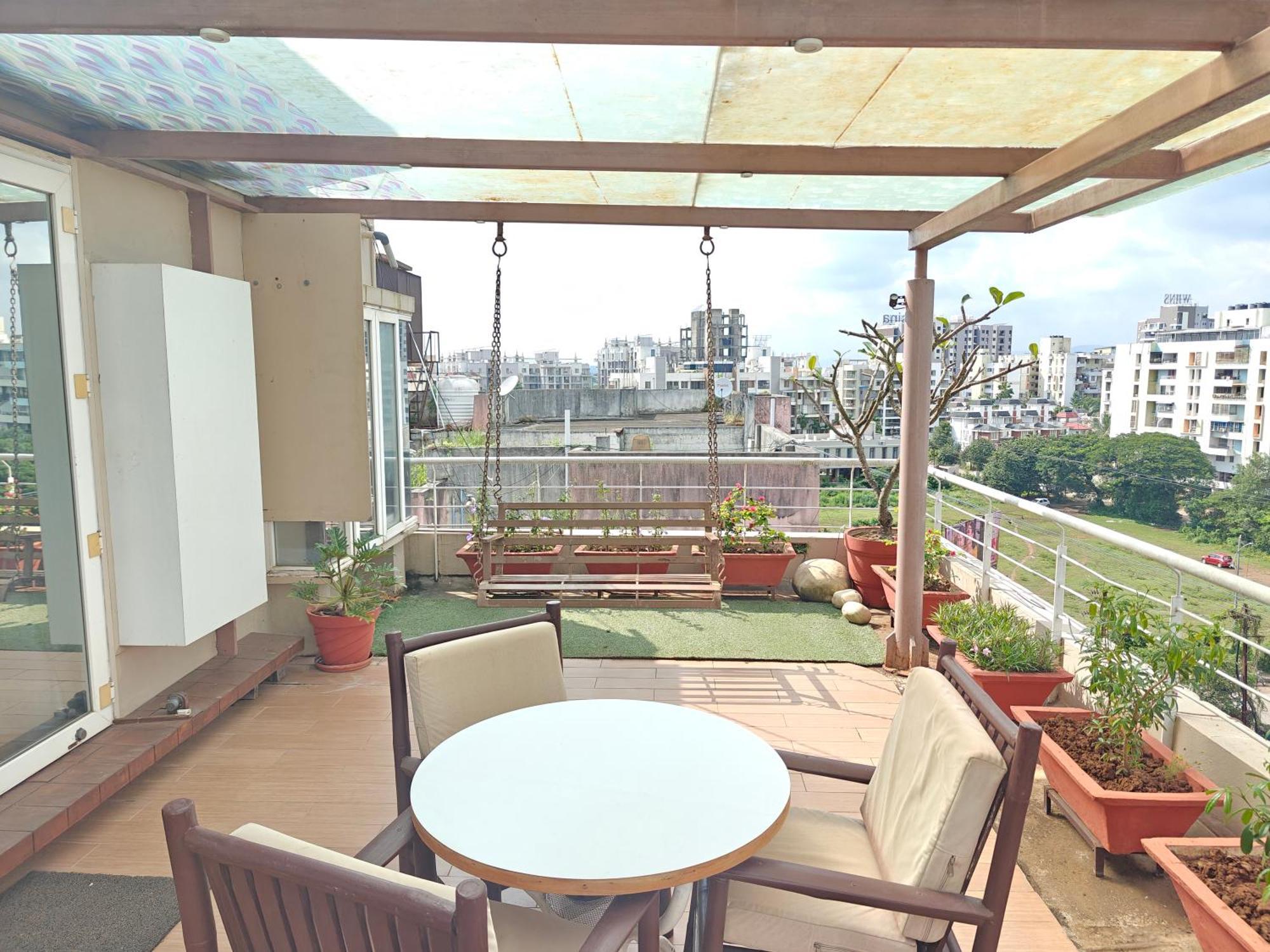 Chandralok Service Apartments コールハープル エクステリア 写真