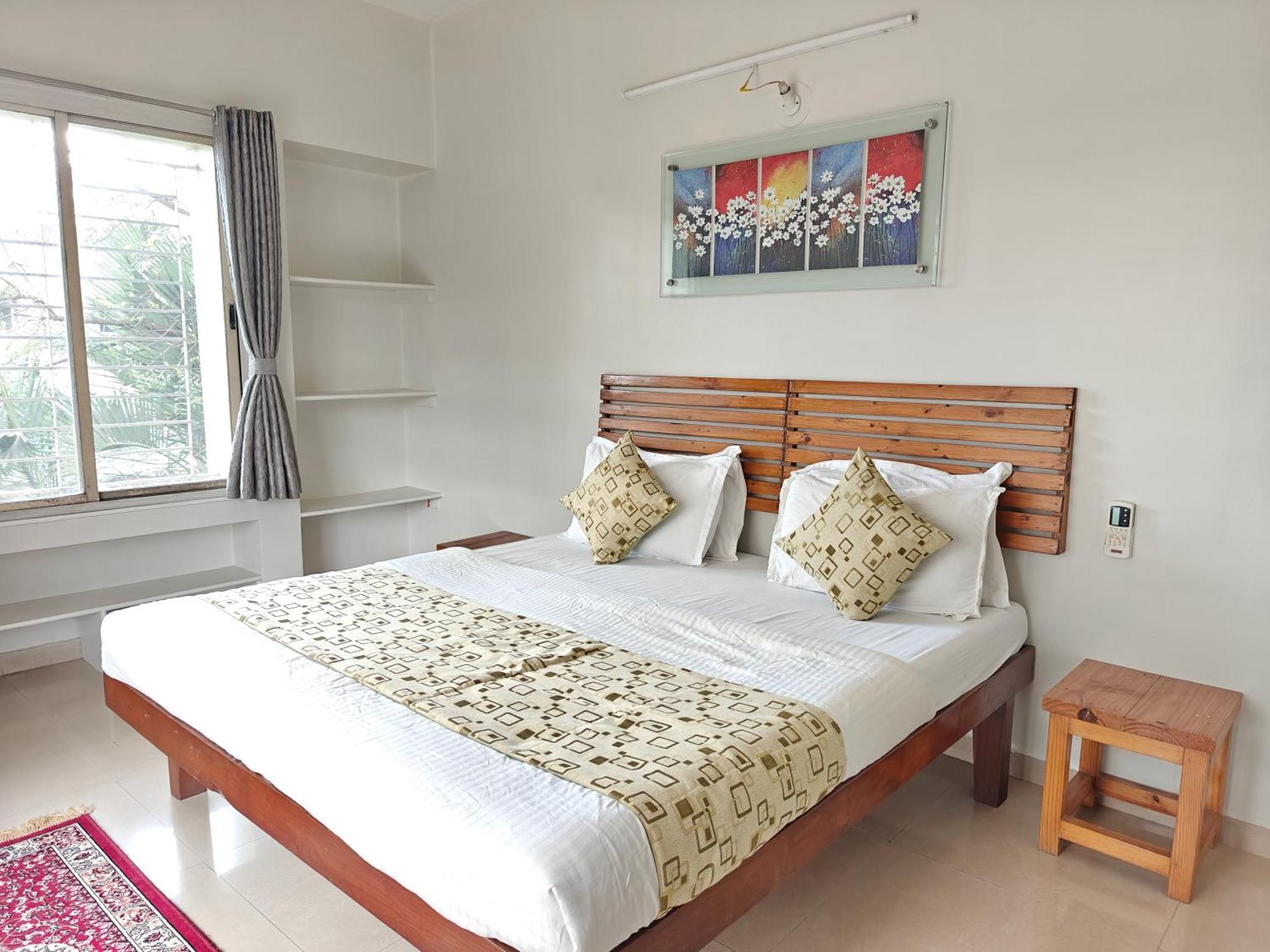 Chandralok Service Apartments コールハープル エクステリア 写真