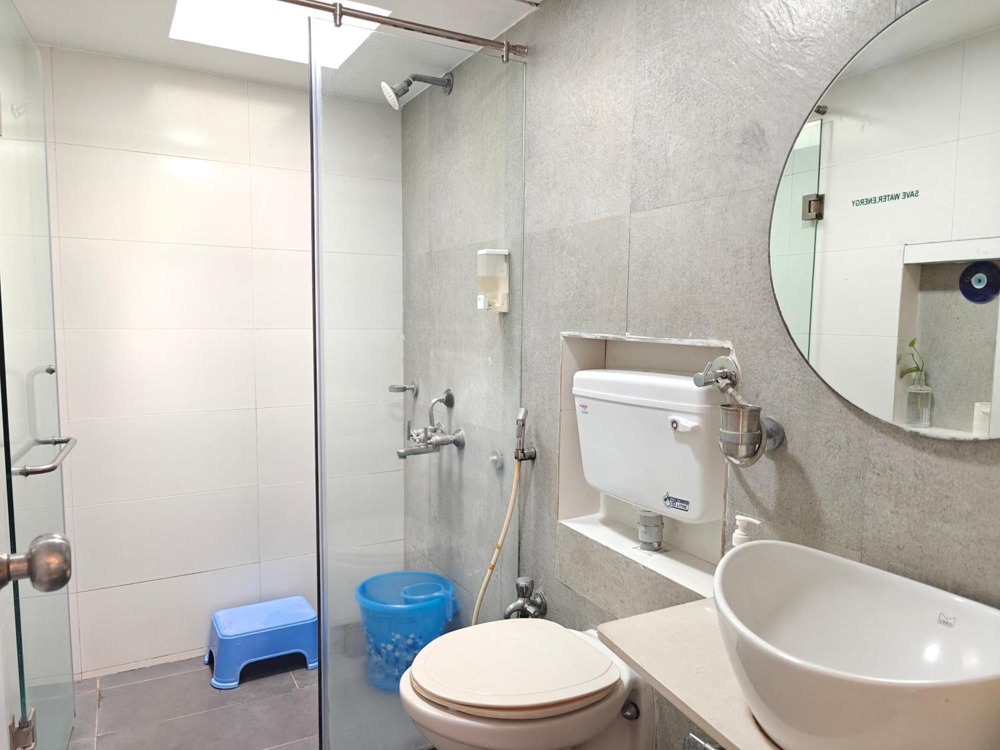 Chandralok Service Apartments コールハープル エクステリア 写真